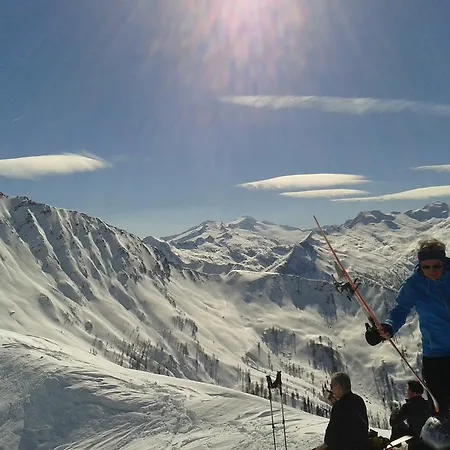 فندق Johanneshof 4*