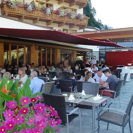 Hotel Johanneshof 4*