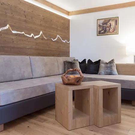 Johanneshof Hotel 4*