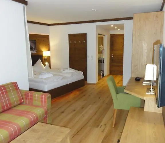 约翰内斯霍夫酒店 格罗萨尔